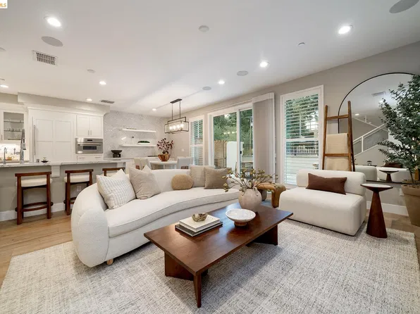 1247 Walker Ave Unit 2, Walnut Creek, CA 94596