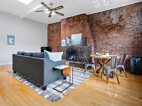 4th image of 127 Marlborough St APT 5