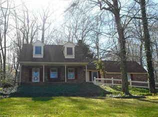 856 Old Spring Rd, Akron, OH 44321