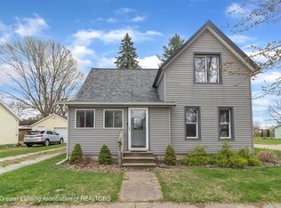311 W Shaw St, Charlotte, MI