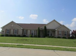 1504 Merganser Blvd, Swansea, IL 62226