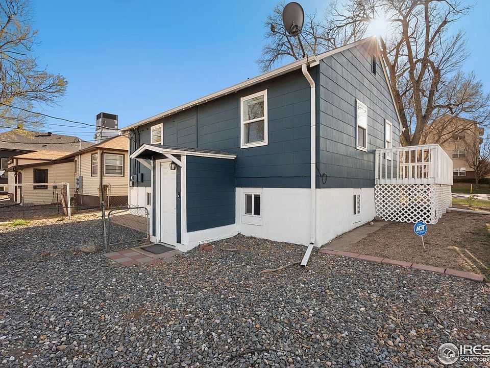 Separate entrance to the downstairs home, directly from the driveway.