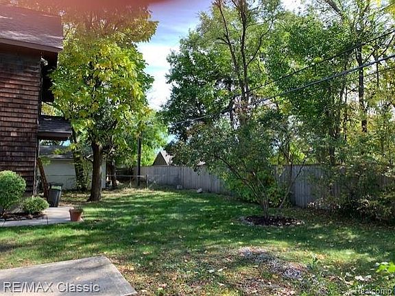 5th image of 123 W Hudson Ave