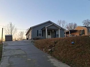 2270 Floyd Rd, Gainesville, GA 30507