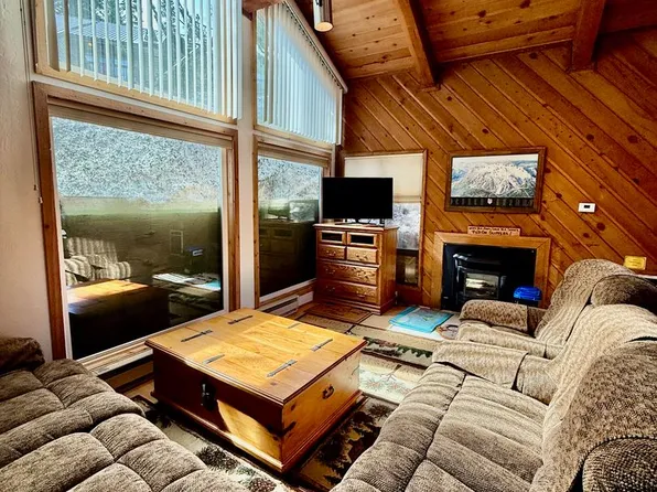 273 Rainbow Ln #12-2364, Mammoth Lakes, CA 93546