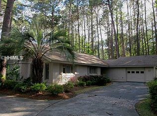 48 Pineland Rd, Hilton Head Island, SC 29926