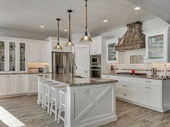 4th image of 2946 N Bronzewood Cir