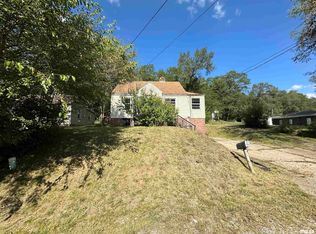 213 Maywood Ave, Creve Coeur, IL
