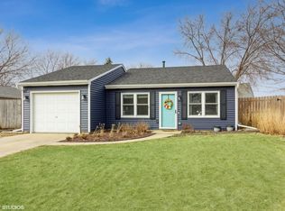 775 Shady Ln, Aurora, IL 60506