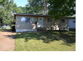 272 Elmdale Dr, Saint Louis, MO