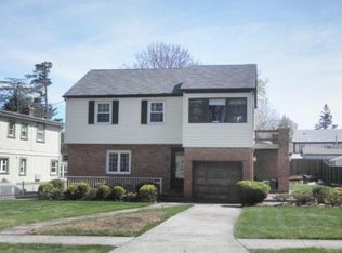 7923 Hollis Hills Ter, Flushing, NY 11364