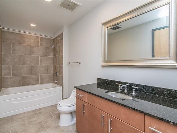 5th image of 101 S 12th St Unit 404