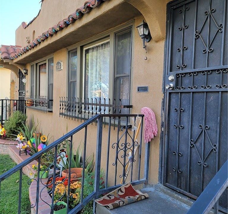 1st image of 7015 Albany St