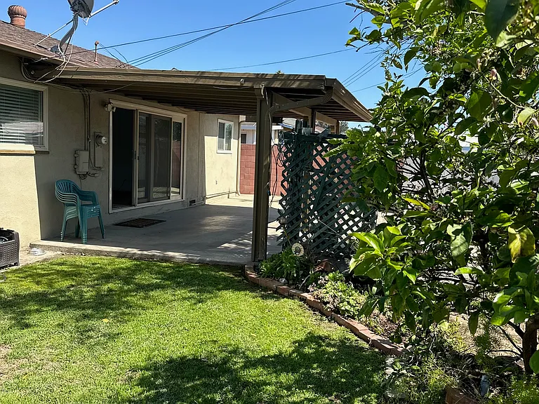 14624 Hutchcroft St — Photo 14