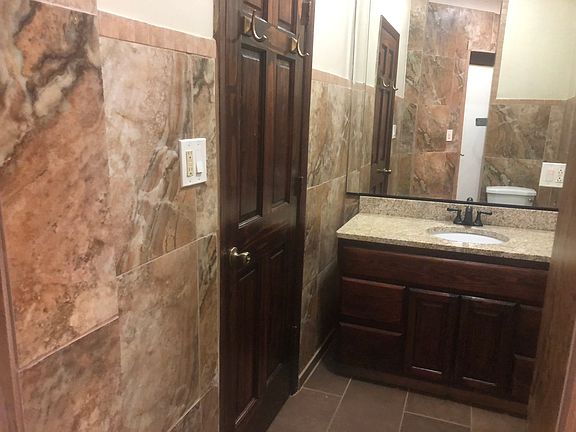 5th image of 2730 W Wilcox St #1