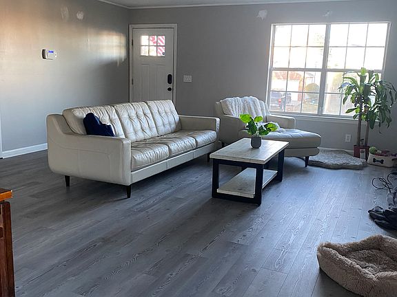 3rd image of 4208 Laurenwood Dr