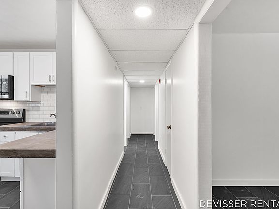 5th image of 1297 32nd St #D3