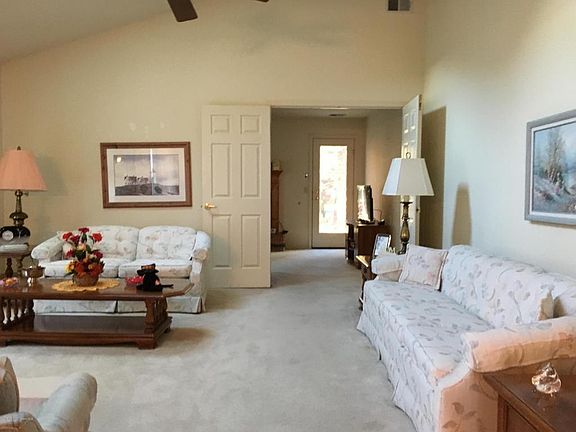 5th image of 1614 Sweetbay Dr