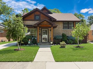 8933 Austin Ave, Morton Grove, IL 60053