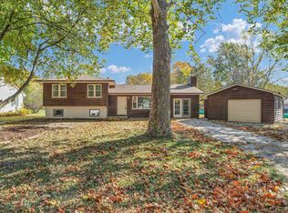 402 S Water St, Saint Joseph, IL