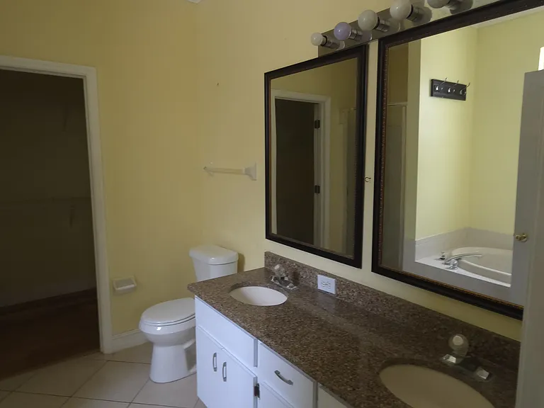 8751 Morrison Oaks Ct — Photo 13