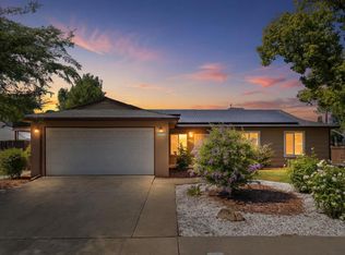1793 Norwich Ave, Clovis, CA 93611