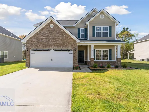 646 Red Oak Ln, Hinesville, GA 31313