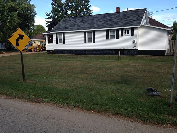 4th image of 1515 W Hughitt St