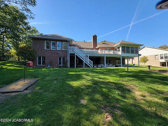 2nd image of 2915 Foxdale Dr