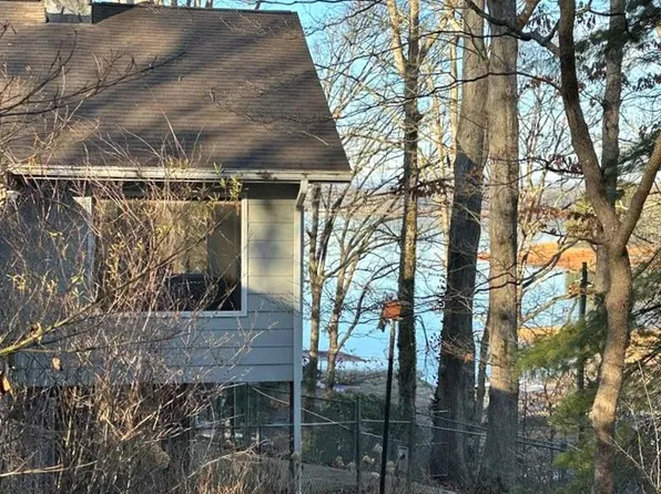 630 Lake Dr, Morganton, GA 30560