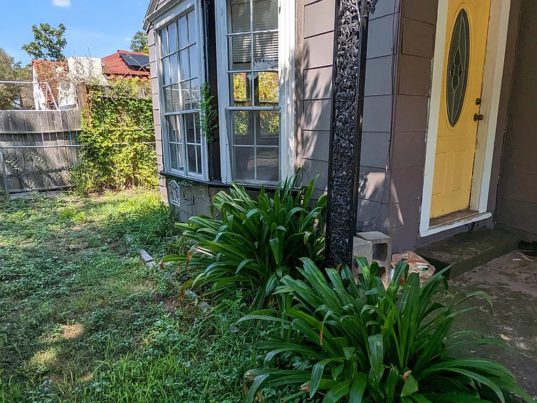 435 Vanderbilt St — Photo 10