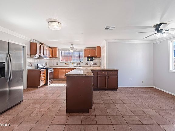 5th image of 10416 Cantara St