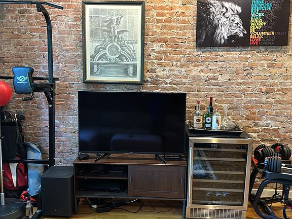 2nd image of 402 7th Ave APT 3F