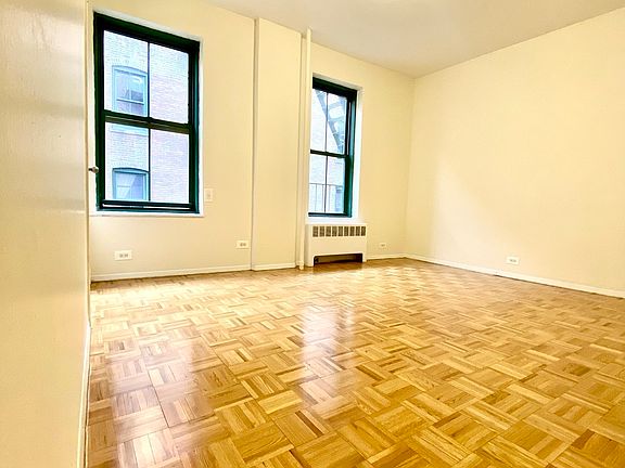 2nd image of 528 E 79th St APT 4H