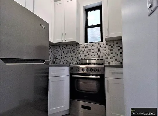 Rented by Green Home NY Realty LLC | media 4