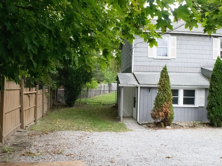 153 Main St — Photo 3