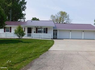 459 E Main St, Lena, IL 61048