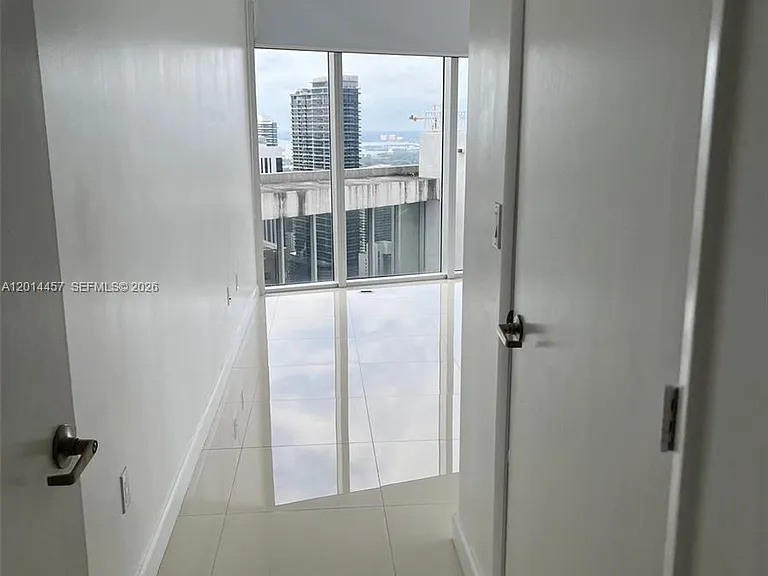 475 Brickell Ave #5508 — Photo 3