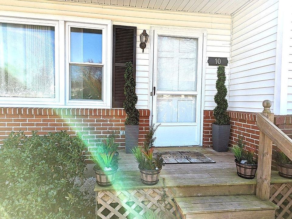 Entrance, new stairs