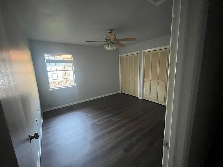 5305 Champions Dr — Photo 8