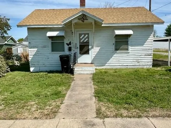 312 Easter Ave, Wakeeney, KS 67672