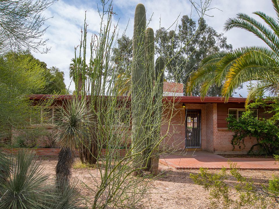 1st image of 3804 E Calle De Soto