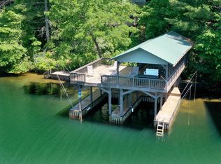 166 Beachside Ln, Lakemont, GA 30552