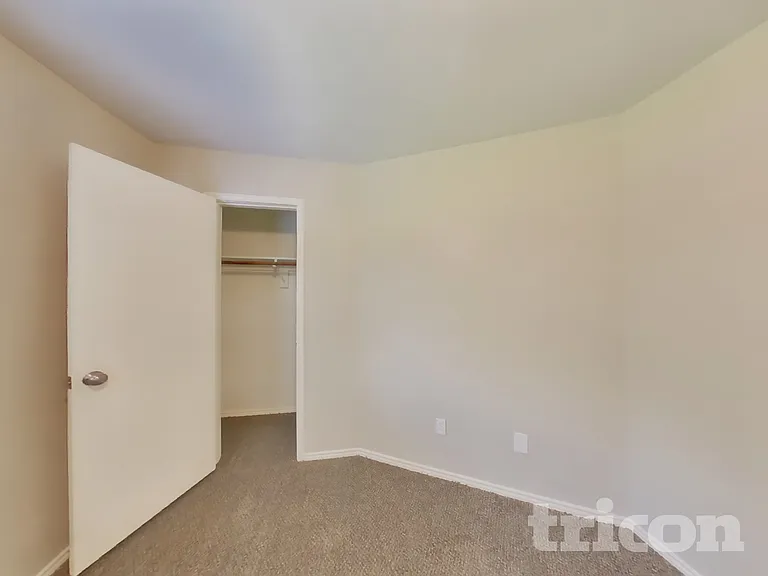708 Wedgegate Dr — Photo 13
