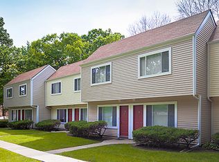 Walden Oaks, Woodstock, IL 60098