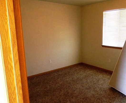 5th image of 420 7th Ave N