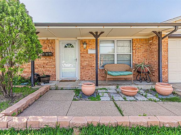 4th image of 2609 Cumberland Dr