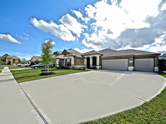 2nd image of 12509 Grayton Dr