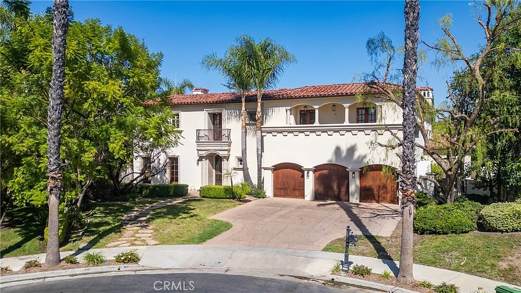 7 bed, 6826 sqft, $21,950 — Photo 3