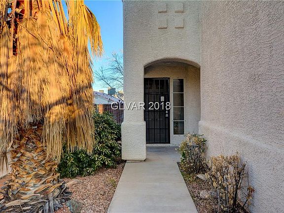 2nd image of 1828 Klamath Falls Way
